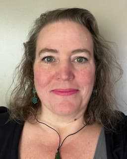 Dr. Annelizabeth Card