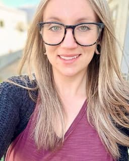 Kylie Apostle Schneider