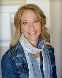 Lynne Carnahan Stevens