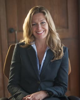 Kelly L Ravenel-Mueller