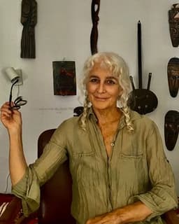 Dr. Elizabeth Duncombe