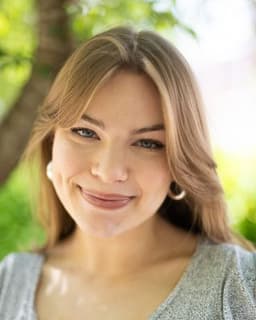 Julianne Mosher, LMHC, Teens & Adults