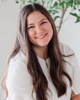 Raechel Russo, EMDR Therapist for Moms