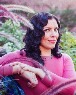 Liz Farrell Flores Farrell