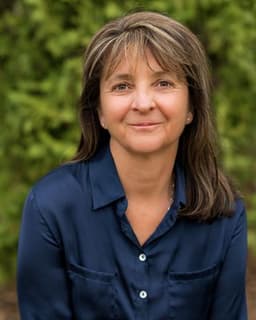 Carol K Boxley (Kutchukian)