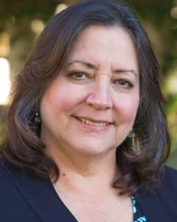 Lucinda Marie Guarino