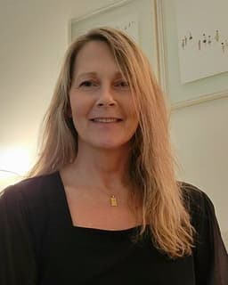 Lisa J Perkins Psychotherapy