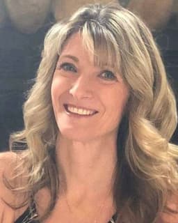 Couples and Trauma Therapist