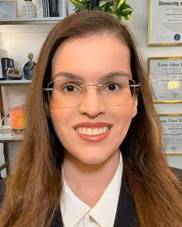 Dr. Daniela De Medeiros