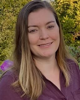 Lindsay Lien: HOPE Therapy Group