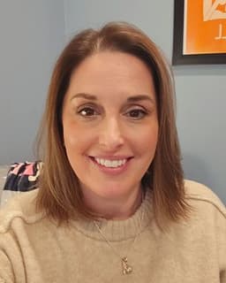 Kristine E Pieczonka