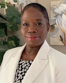 Gloriane Roberson (w/ Mirielle Therapy Practice)