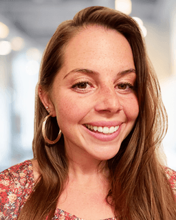 Julia M-Lopez Winkel