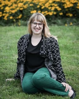 Whole Stories Therapy