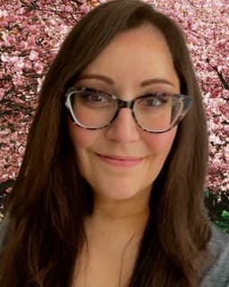 Dr. Kristin Kolozian